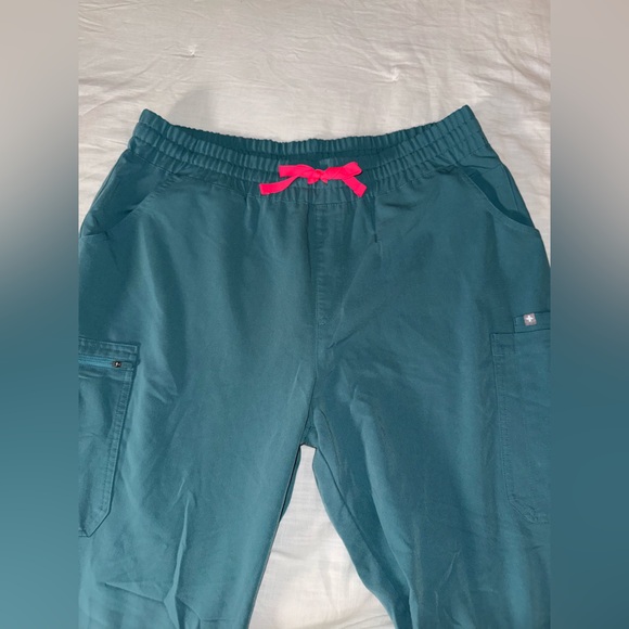 FIGS *LIMITED EDITION* Hydrogreen High Waisted Yola Scrub Pants XXL/P - Picture 1 of 4